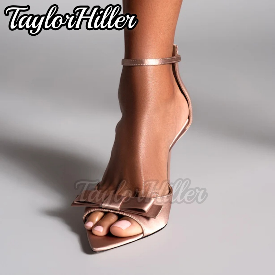 Summer Clothing On Sale - Delicato rosa farfalla-nodo tacchi alti raso