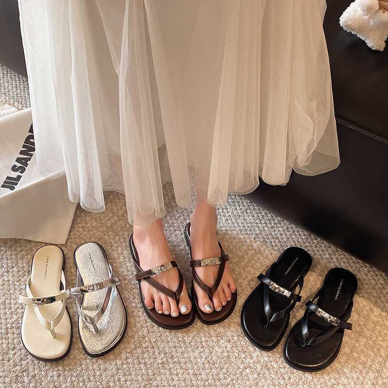 Infradito da donna con fibbia  - Summer Clothing Korea recensione e prezzo